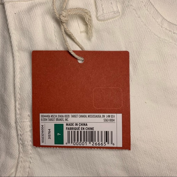 Sz. 7(Jrs) Mossimo Supply Co. white denim low rise shorts - Picture 7 of 12